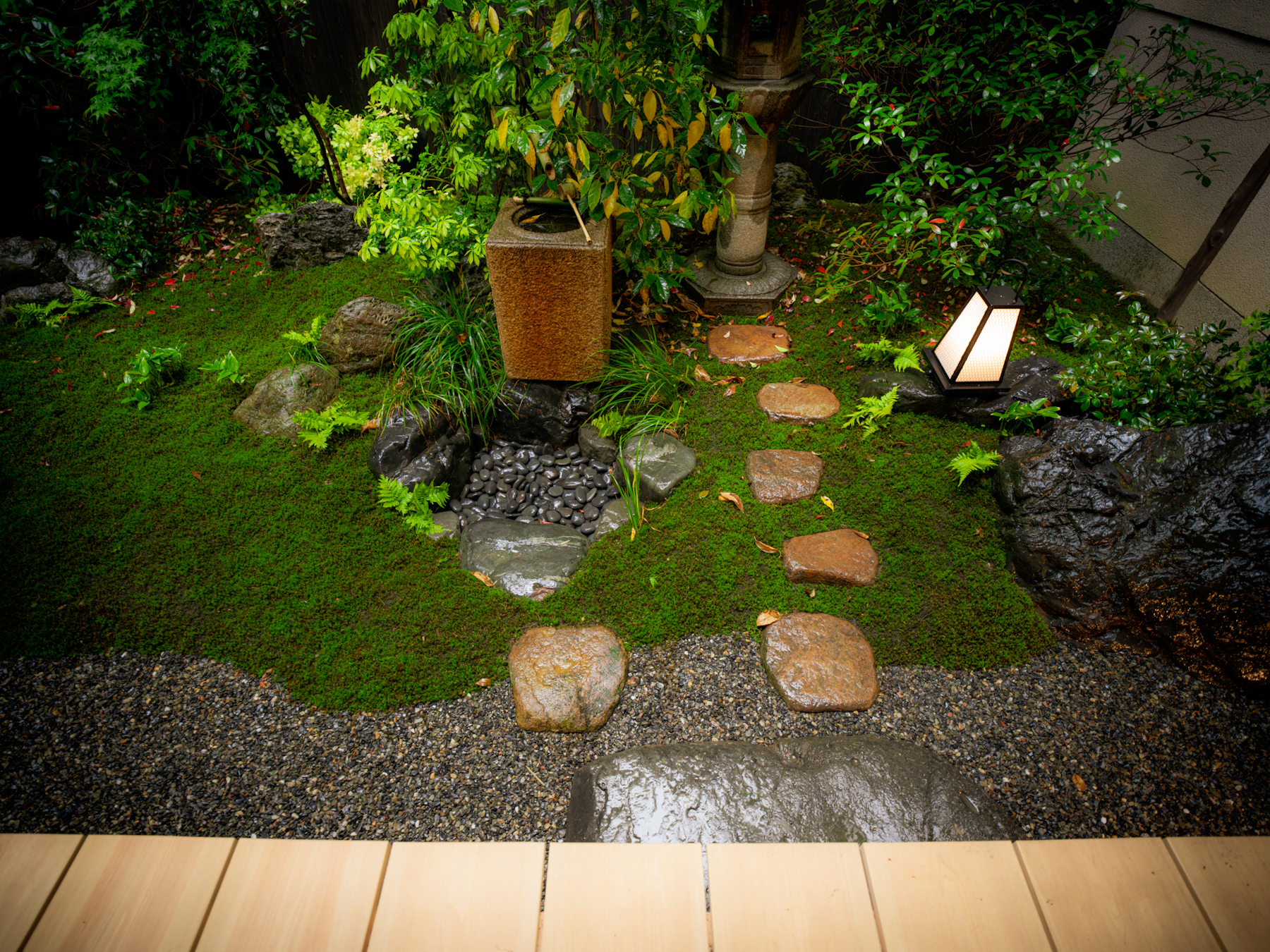 Private garden at Karasuma Ohori Machiya